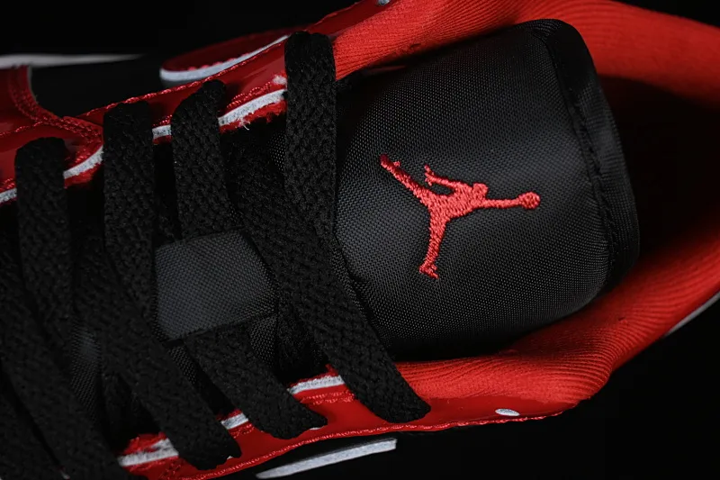 All categories Air Jordan Jordan series basketball shoes Air Jordan 1 Low G version pure original Air Jordan 1 Low AJ1 Joe 1 patent leather black and red low-top cultural casual sneakers HV4089-006